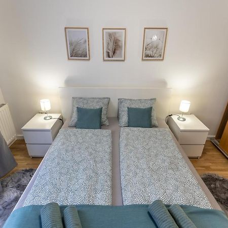 Pleasure Place Apartment Boedapest Buitenkant foto